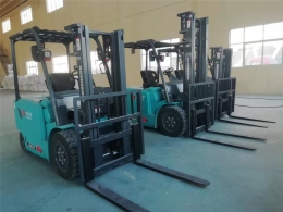 【华体会手机网页版-华体会（中国）
机械】简析我国叉车出租行业的市场发展状况